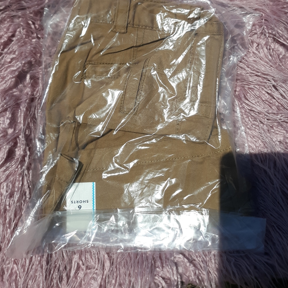 Cat and Jack Shorts size 6